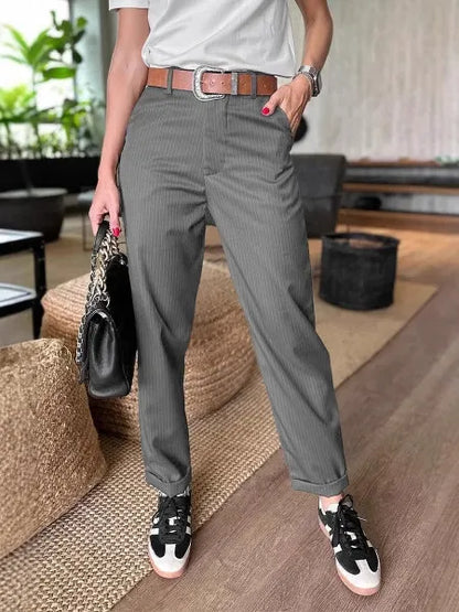 Elyna™ - Pantalon galbant rayé pour femme