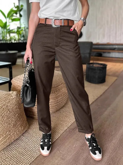 Elyna™ - Pantalon galbant rayé pour femme